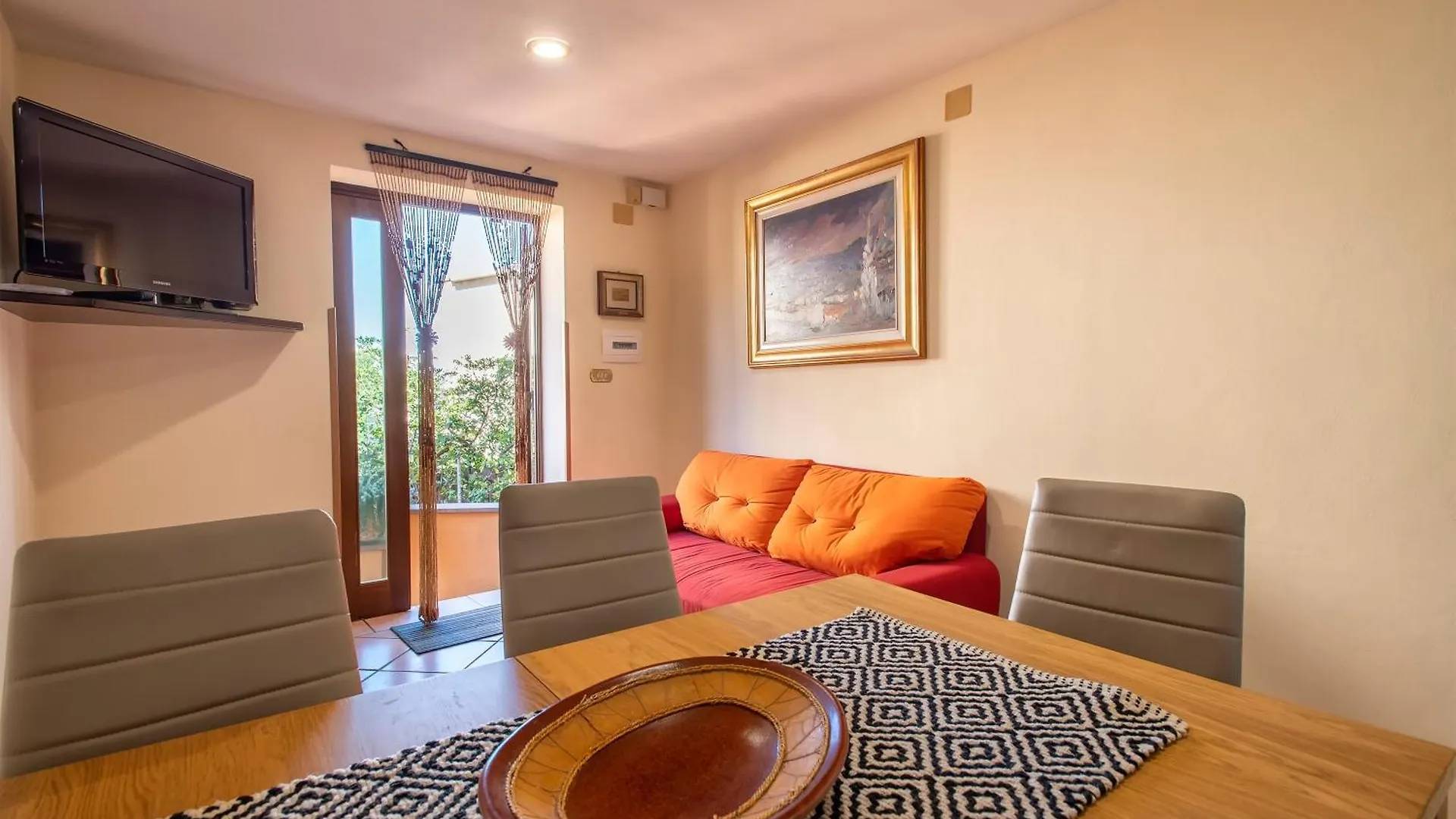 Sardinia Re - Bouganville House Castelsardo 0*,