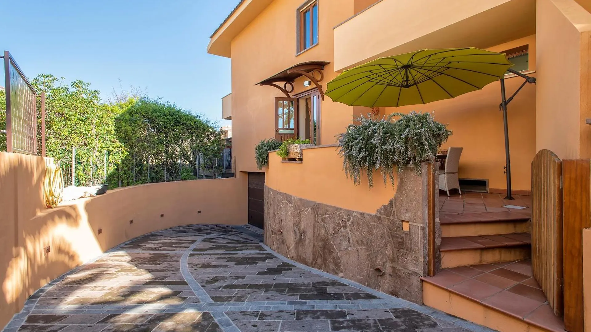 Sardinia Re - Bouganville House Castelsardo
